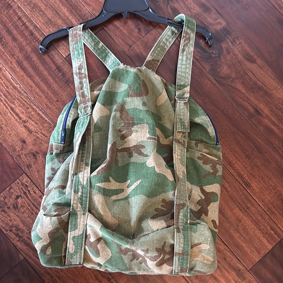 Camouflage canvas backpack - Picture 5 of 7